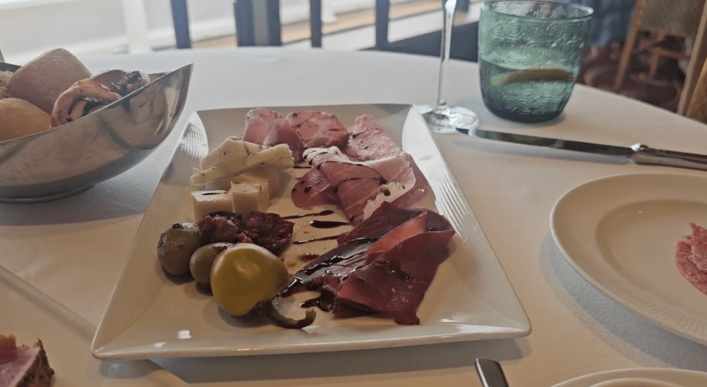 Palo brunch antipasta plate